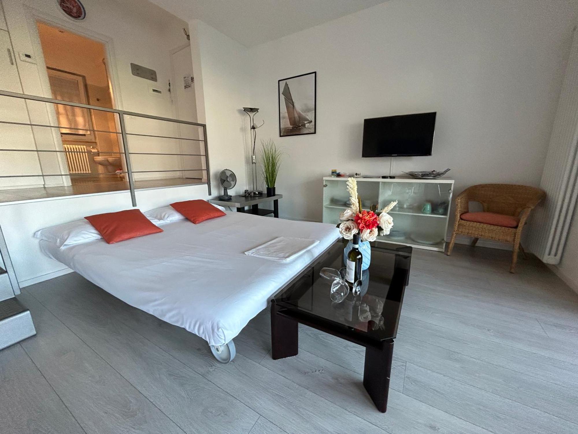 Apart-hotel Gardesana Active