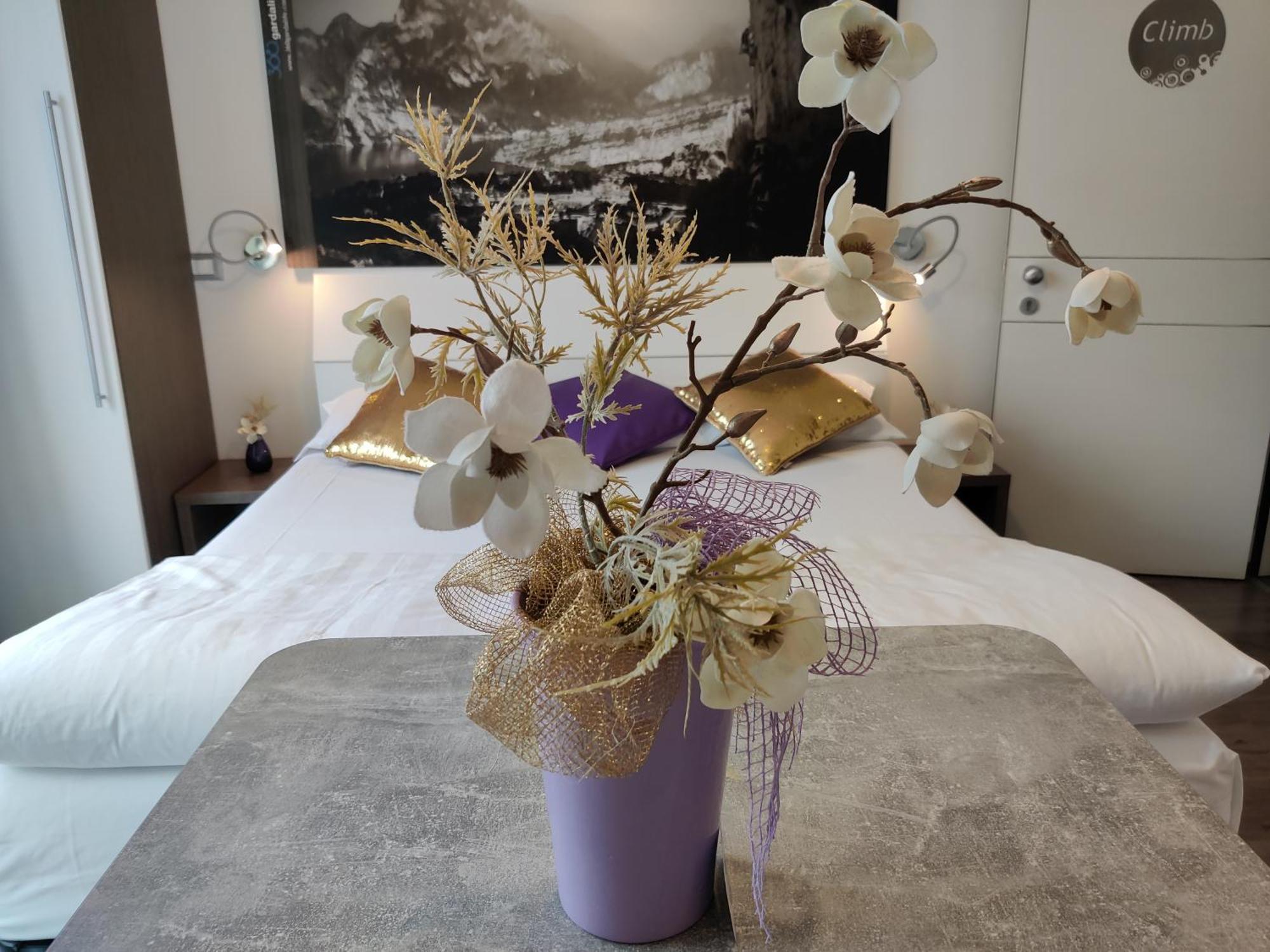 Apart-hotel Gardesana Active